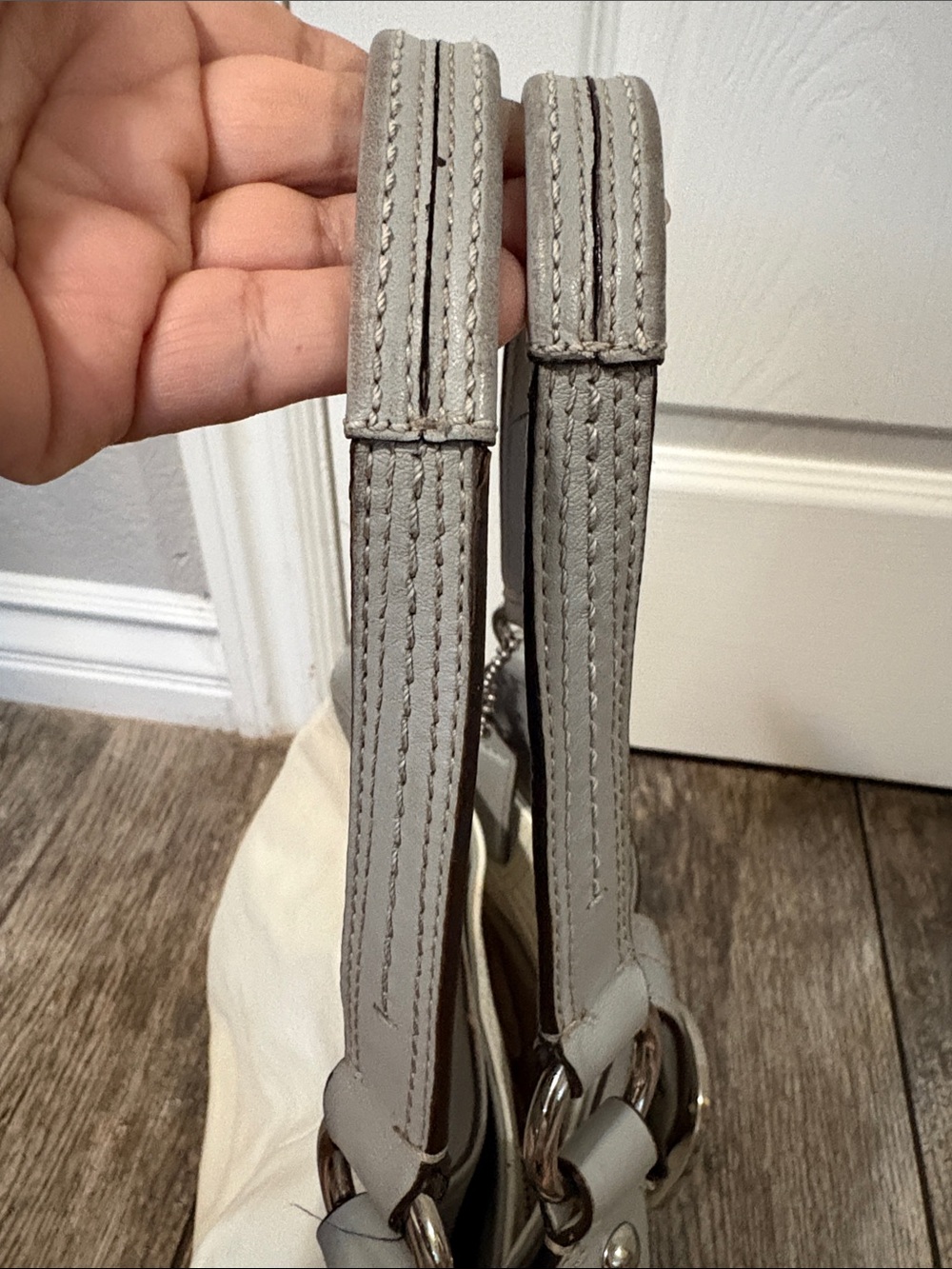 Coach SoHo Lynn Hobo Bag - Picture 13 of 15